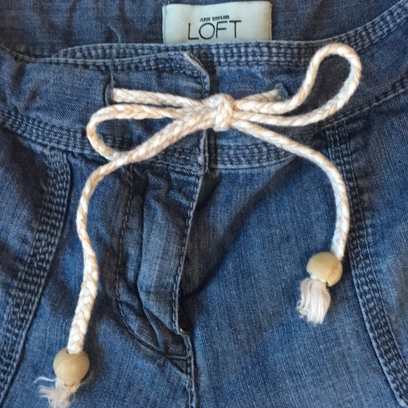 Women’s LOFT Denim Shorts - Picture 2 of 7